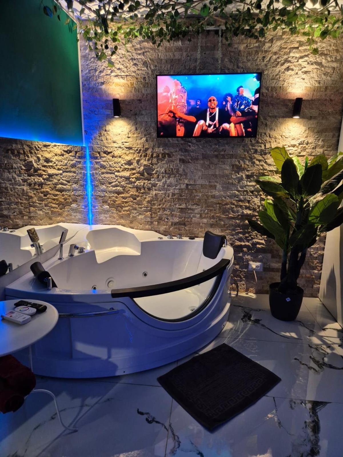 Afi Discret Jacuzzi Apartment Bucureşti Ngoại thất bức ảnh